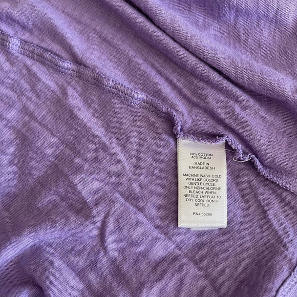 Express "Drinking 'bout you" Graphic Tee - Picture 6 of 6